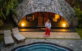 Igabara Hobbit House